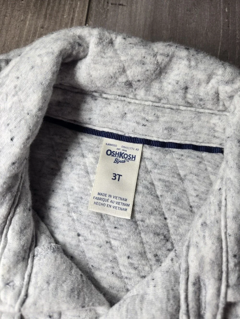 OshKosh B'gosh Boys Quilted Light Gray Button-Up Shacket Shirt Jacket Size 3T